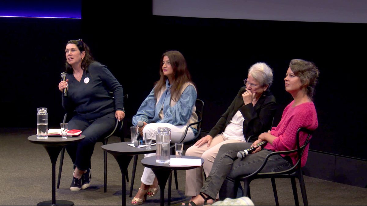 Emmanuelle Dancourt, Vanessa Schneider, Geneviève Sellier, Sophie Mirouze 