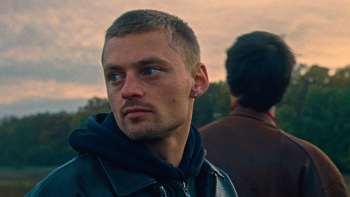 Skin on Skin © Nico Schrenk