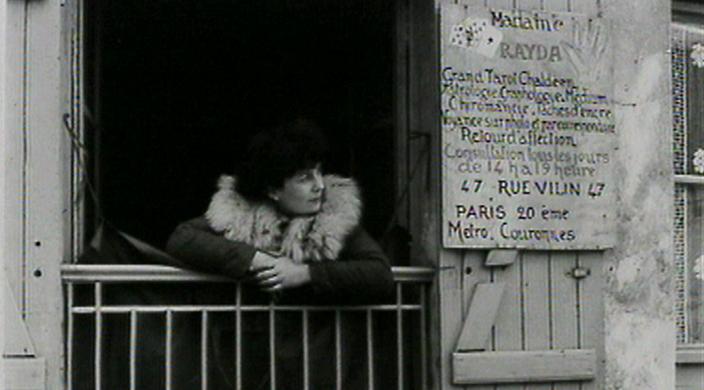 En remontant la rue Vilin