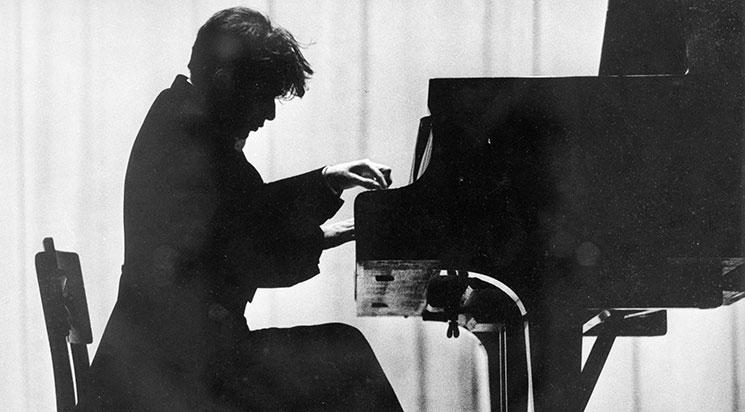 Glenn Gould, au-delà du temps