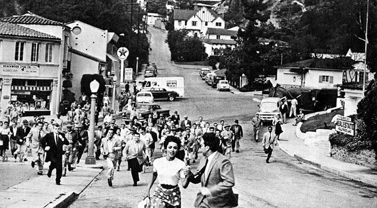 L'Invasion des profanateurs de sépultures