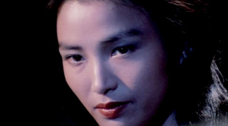 La Femme qui poursuit le papillon mortel