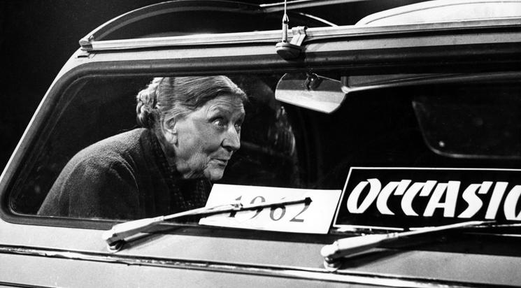 La vieille dame indigne