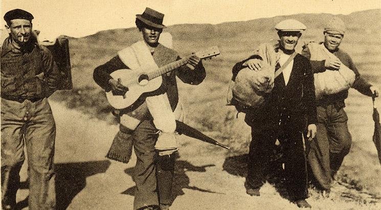 No pasaran, album souvenir