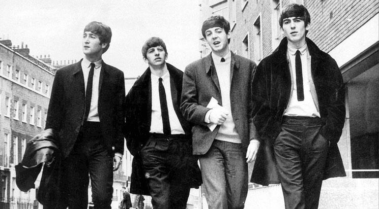 Quatre garçons dans le vent