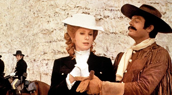 Touche pas la femme blanche