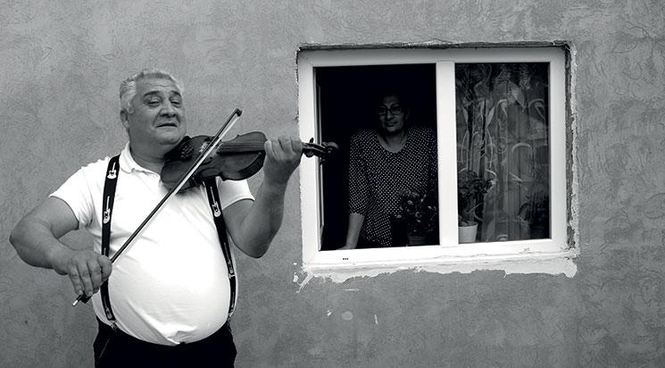 Séance temporairement suspendue // Trio